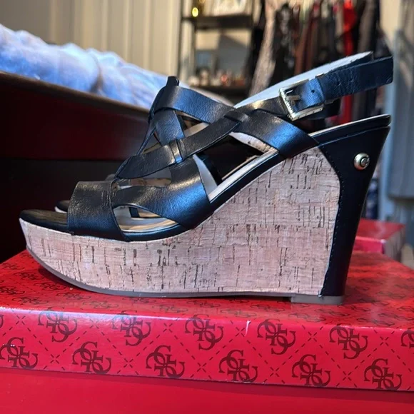 Guess Black Leather Wedges - Picture 2 of 6